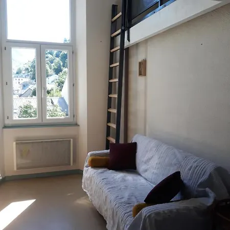 Apartment Situe Au Sein D'une A Pour 4 A 6 Personnes, 1 Chambre, 1 Mezzanine *