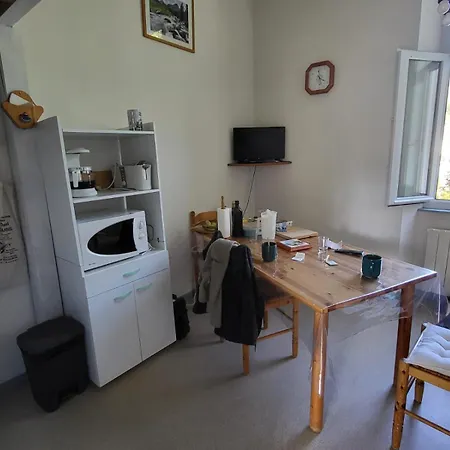 Apartment Situe Au Sein D'une A Pour 4 A 6 Personnes, 1 Chambre, 1 Mezzanine Bareges