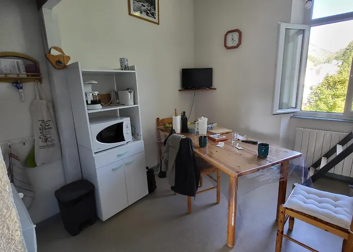 Lejlighed Situe Au Sein D'une A Pour 4 A 6 Personnes, 1 Chambre, 1 Mezzanine Barèges